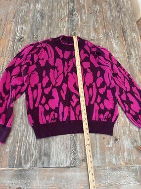 Who What Wear Magenta and Plum Abstract Crewneck Sweater